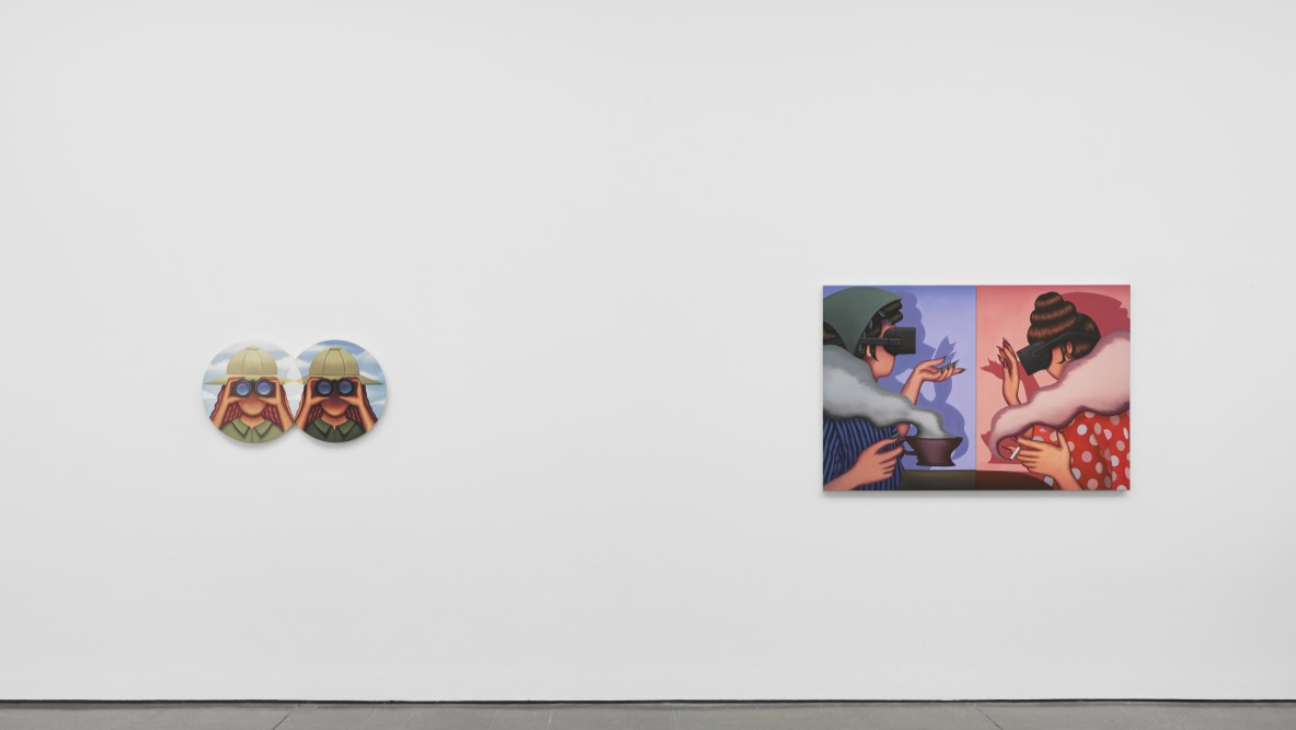 Left: Le Futur, 2021. Acrylic, vinyl and oil paint on canvas, diameter: 60 in (152.4cm) © Julie Curtiss.Right: Vesica, 2021. Acrylic, vinyl and oil pant on canvas, 50.8 x 92 cm © Julie Curtiss.Julie Curtiss: Monads and Dyads, exhibition view, 14 May - 26 June 2021, White Cube, Mason&#x27;s Yard.Courtesy of the Artist and White Cube.